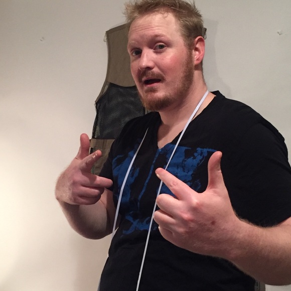 Meet Your Posher - Picture 5 of 7